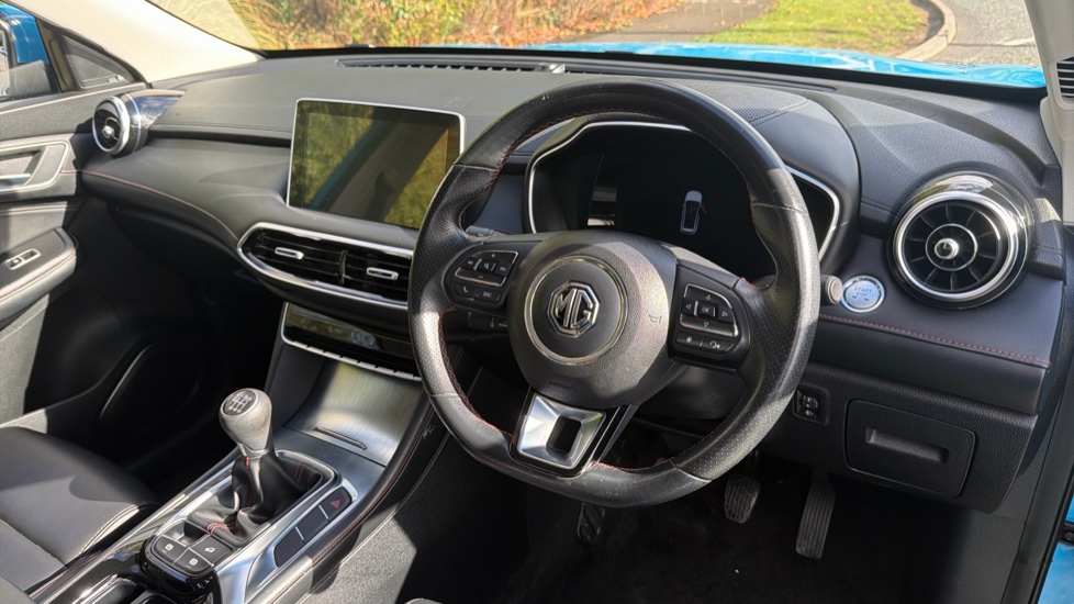 MG HS 1.5 T-GDI Excite 5dr Petrol Hatchback - Image 11