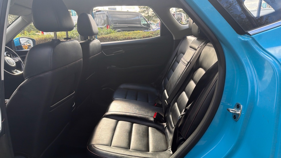 MG HS 1.5 T-GDI Excite 5dr Petrol Hatchback - Image 16