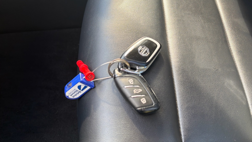 MG HS 1.5 T-GDI Excite 5dr Petrol Hatchback - Image 20