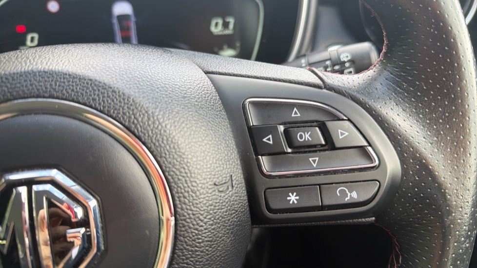 MG HS 1.5 T-GDI Excite 5dr Petrol Hatchback - Image 22