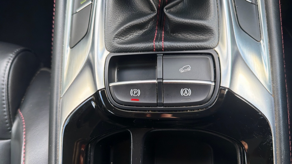 MG HS 1.5 T-GDI Excite 5dr Petrol Hatchback - Image 25