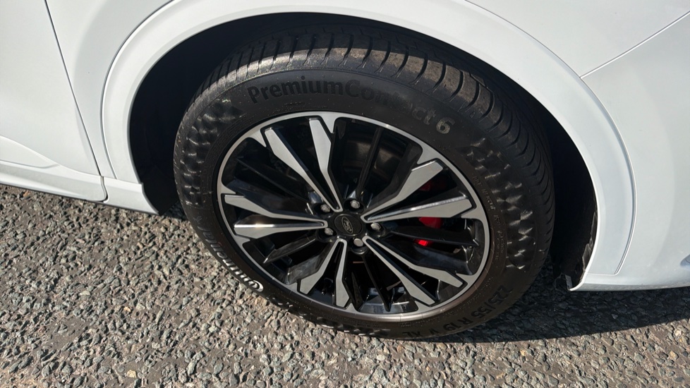 Ford Kuga 2.5 FHEV ST-Line X Edition 5dr CVT Hybrid Estate - Image 27