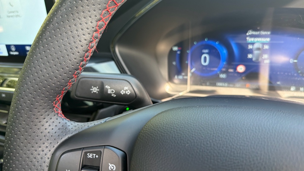 Ford Kuga 2.5 FHEV ST-Line X Edition 5dr CVT Hybrid Estate - Image 35