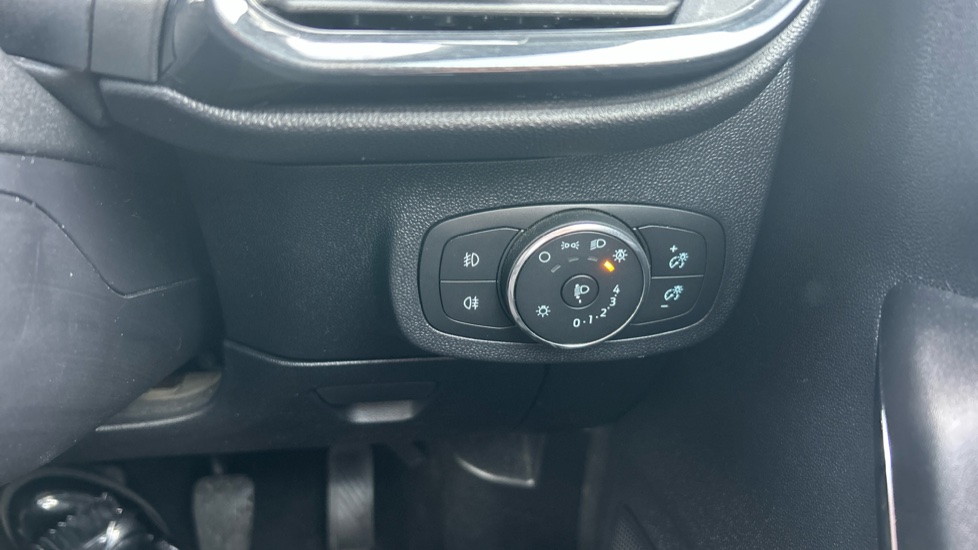 Ford Fiesta 1.0 EcoBoost Hybrid mHEV 125 Active 5dr Petrol Hatchback - Image 29
