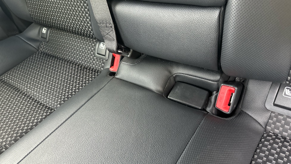 Kia Ceed 1.4T GDi ISG Blue Edition 5dr Petrol Hatchback - Image 17