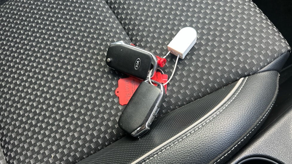 Kia Ceed 1.4T GDi ISG Blue Edition 5dr Petrol Hatchback - Image 19