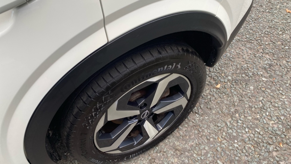 Nissan Qashqai 1.5 E-Power Acenta Premium 5dr Auto Hybrid Hatchback - Image 8