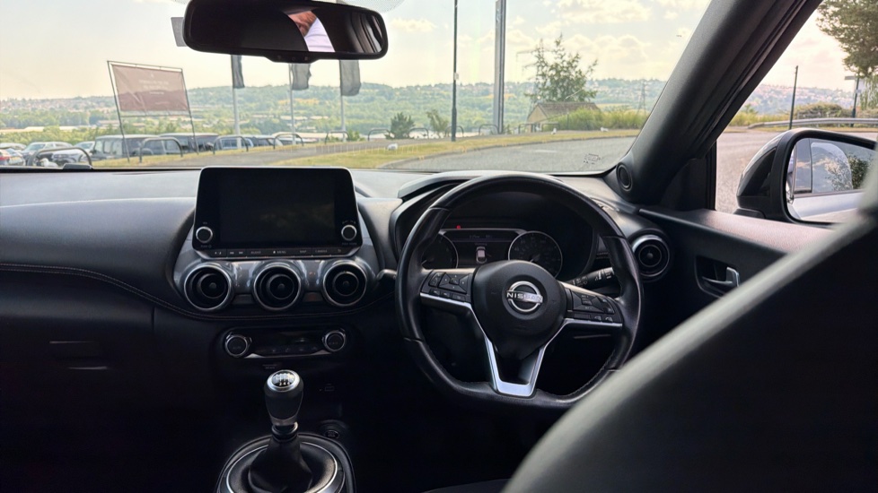 Nissan Juke 1.0 DiG-T 114 N-Connecta 5dr Petrol Hatchback - Image 10