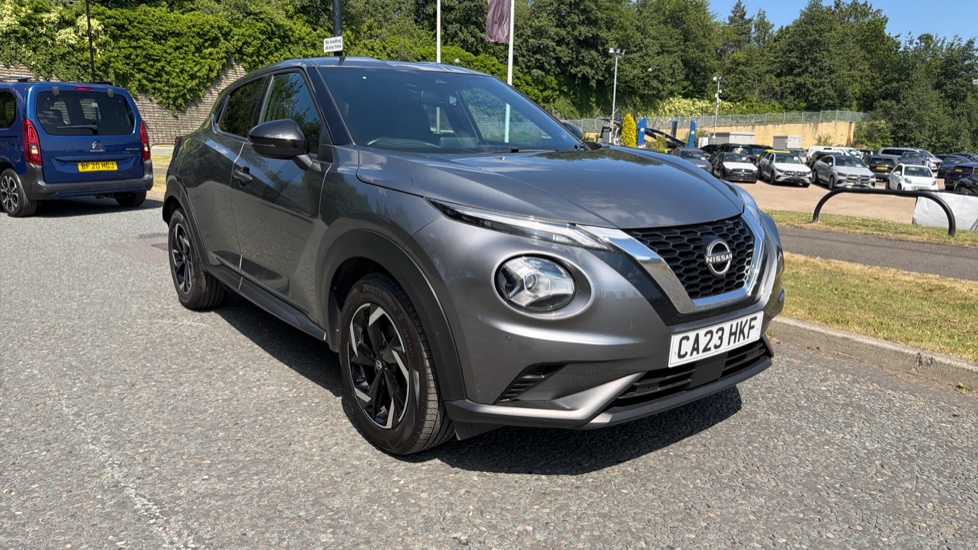 Nissan Juke 1.0 DiG-T 114 N-Connecta 5dr Petrol Hatchback - Image 29