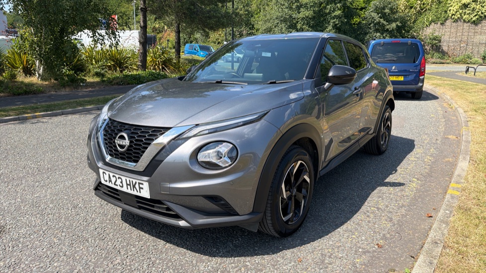 Nissan Juke 1.0 DiG-T 114 N-Connecta 5dr Petrol Hatchback - Image 31