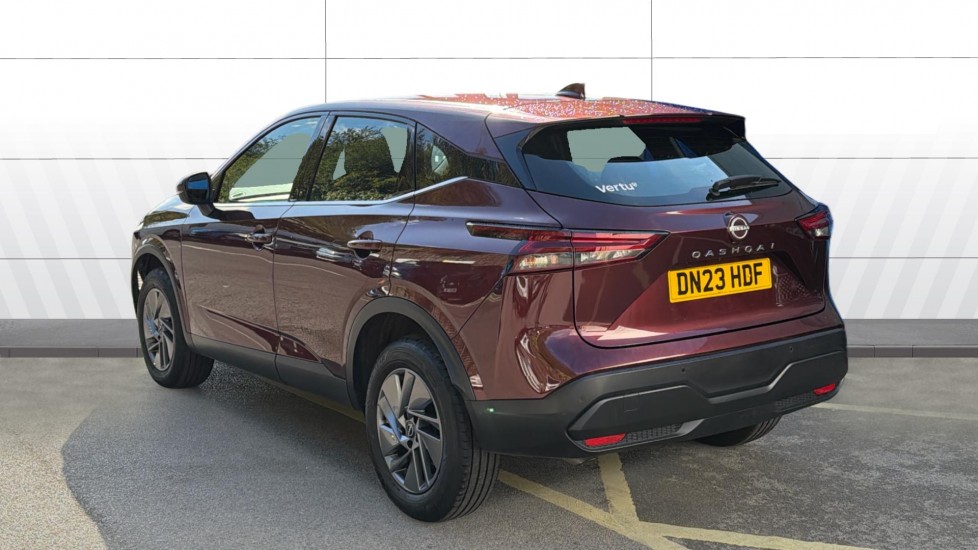 Nissan Qashqai 1.3 DiG-T MH Acenta Premium 5dr Petrol Hatchback - Image 2