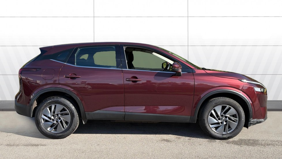 Nissan Qashqai 1.3 DiG-T MH Acenta Premium 5dr Petrol Hatchback - Image 5