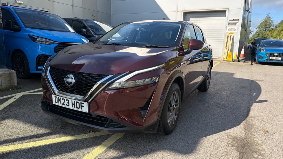 Nissan Qashqai 1.3 DiG-T MH Acenta Premium 5dr Petrol Hatchback - Image 41