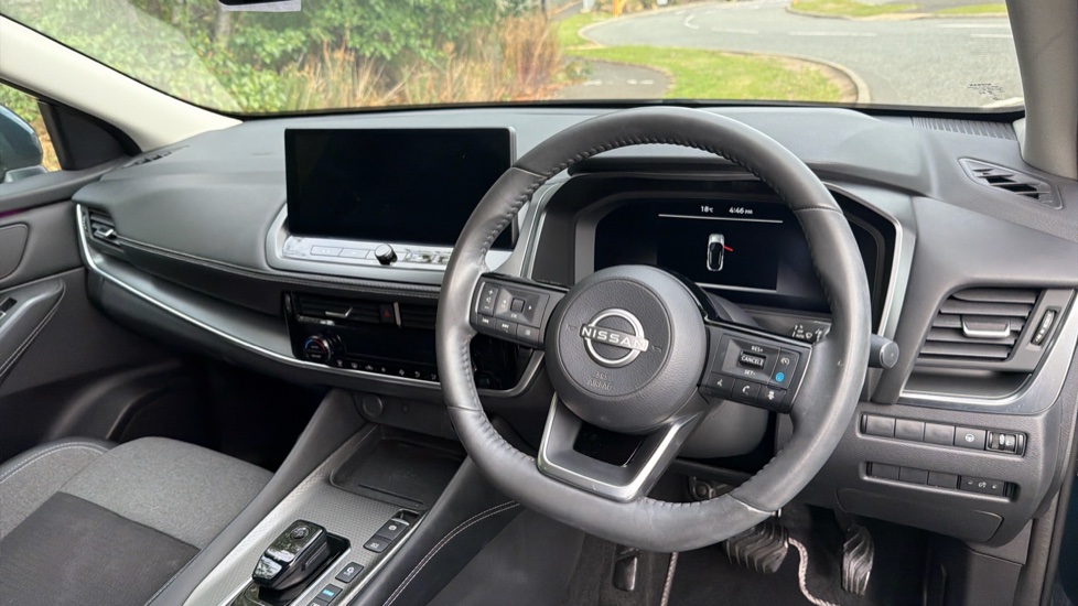 Nissan Qashqai 1.5 E-Power N-Connecta 5dr Auto Hybrid Hatchback - Image 11