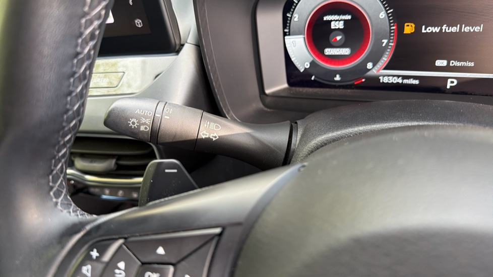 Nissan Juke 1.0 DiG-T N-Connecta 5dr DCT Petrol Hatchback - Image 23