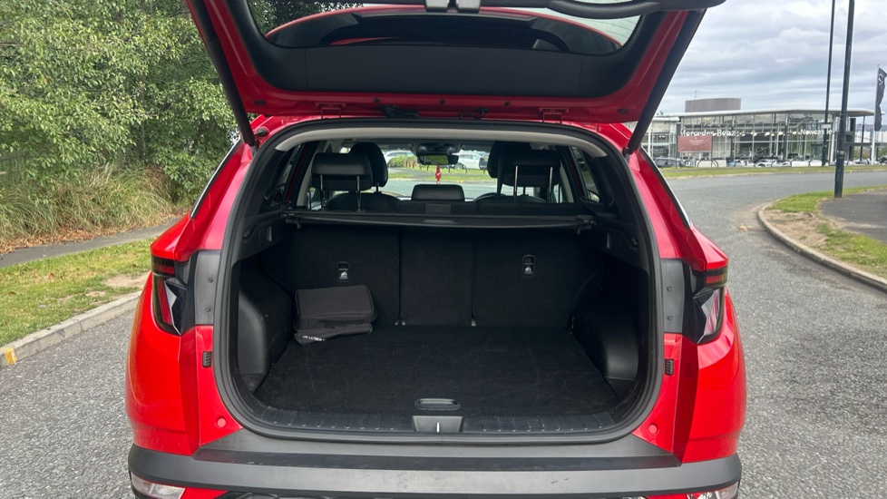 Hyundai TUCSON 1.6 TGDi Hybrid 230 Ultimate 5dr 2WD Auto Hybrid Estate - Image 4