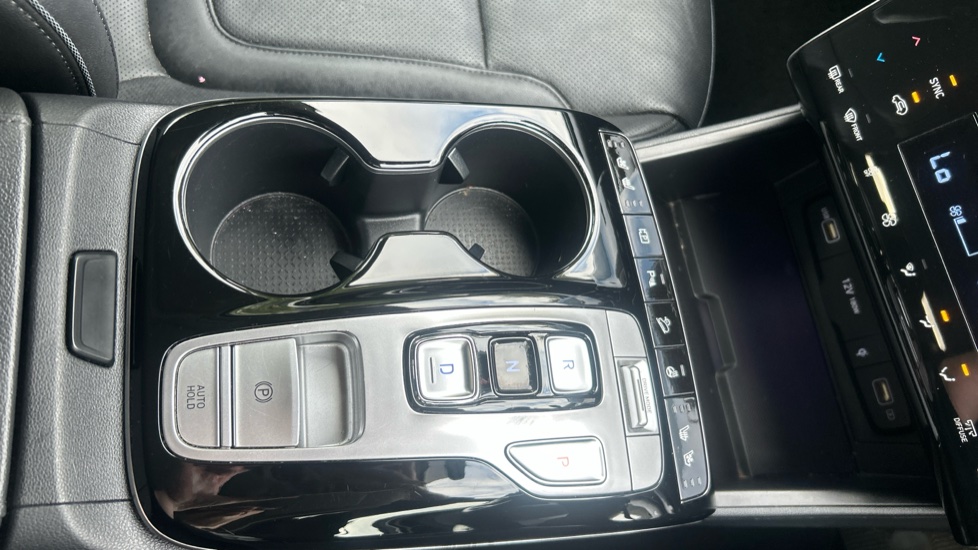 Hyundai TUCSON 1.6 TGDi Hybrid 230 Ultimate 5dr 2WD Auto Hybrid Estate - Image 13