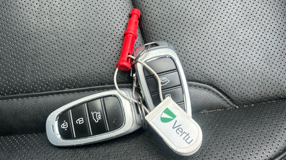 Hyundai TUCSON 1.6 TGDi Hybrid 230 Ultimate 5dr 2WD Auto Hybrid Estate - Image 20