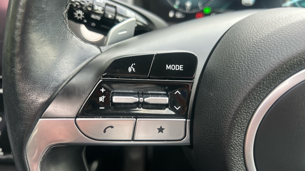 Hyundai TUCSON 1.6 TGDi Hybrid 230 Ultimate 5dr 2WD Auto Hybrid Estate - Image 31