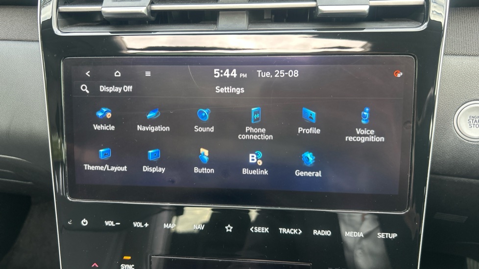 Hyundai TUCSON 1.6 TGDi Hybrid 230 Ultimate 5dr 2WD Auto Hybrid Estate - Image 38
