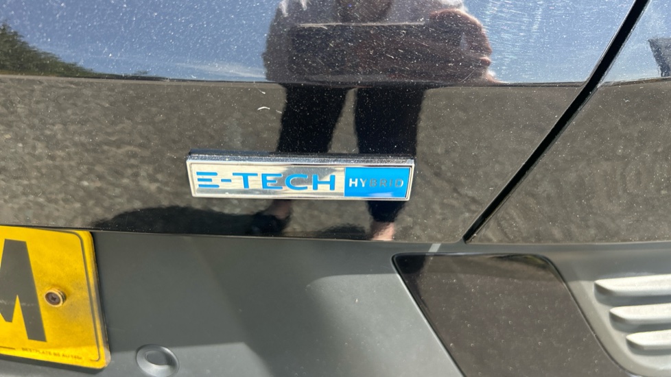 Renault Arkana 1.6 E-TECH Hybrid 145 R.S. Line 5dr Auto Hybrid Estate - Image 8