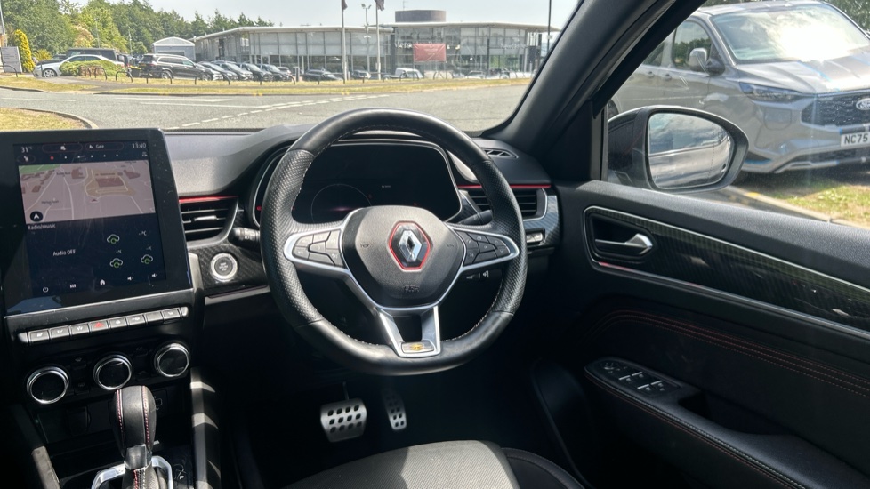 Renault Arkana 1.6 E-TECH Hybrid 145 R.S. Line 5dr Auto Hybrid Estate - Image 11