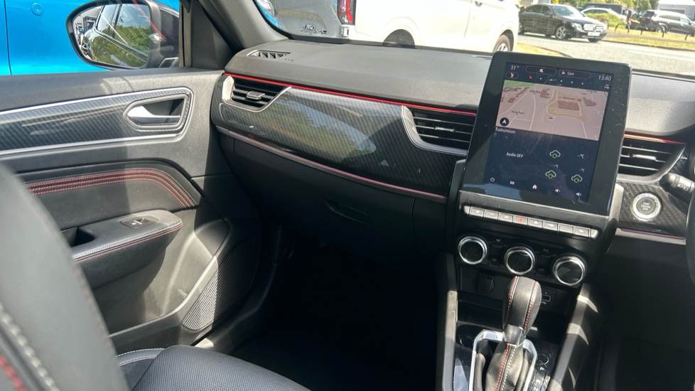 Renault Arkana 1.6 E-TECH Hybrid 145 R.S. Line 5dr Auto Hybrid Estate - Image 14