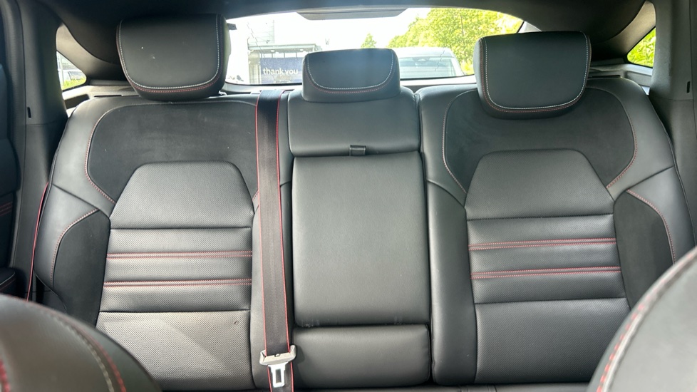 Renault Arkana 1.6 E-TECH Hybrid 145 R.S. Line 5dr Auto Hybrid Estate - Image 15