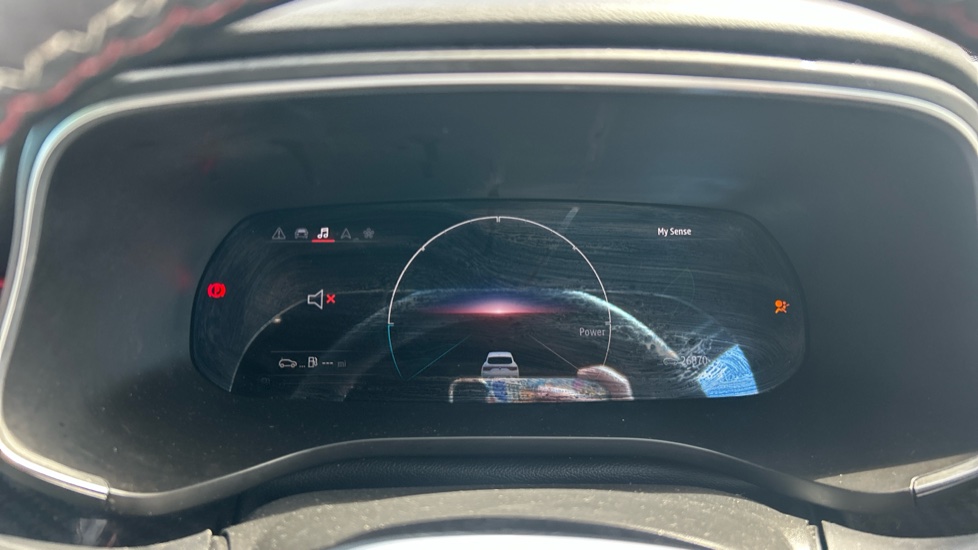 Renault Arkana 1.6 E-TECH Hybrid 145 R.S. Line 5dr Auto Hybrid Estate - Image 18