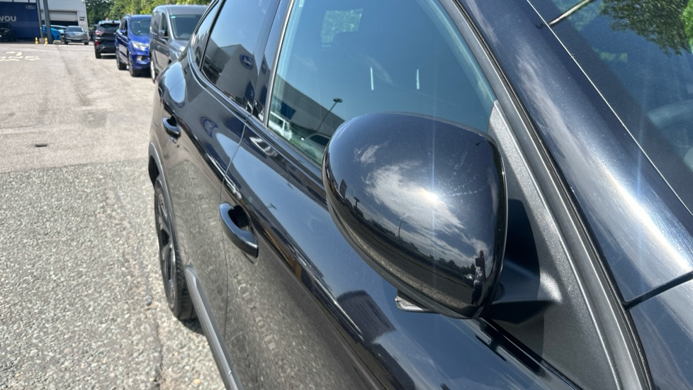 Renault Arkana 1.6 E-TECH Hybrid 145 R.S. Line 5dr Auto Hybrid Estate - Image 23