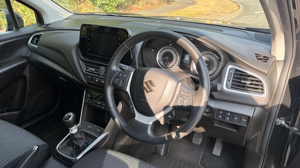 Suzuki S-Cross 1.4 Boosterjet 48V Hybrid Motion 5dr Petrol Hatchback - Image 11