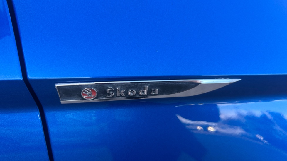 Skoda Karoq 1.5 TSI SE L 5dr DSG Petrol Estate - Image 23