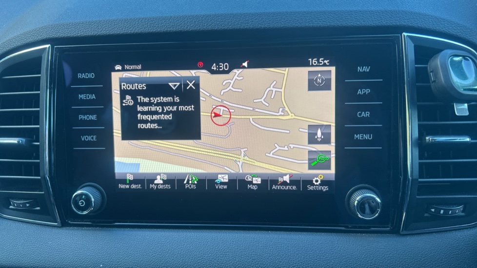 Skoda Karoq 1.5 TSI SE L 5dr DSG Petrol Estate - Image 35