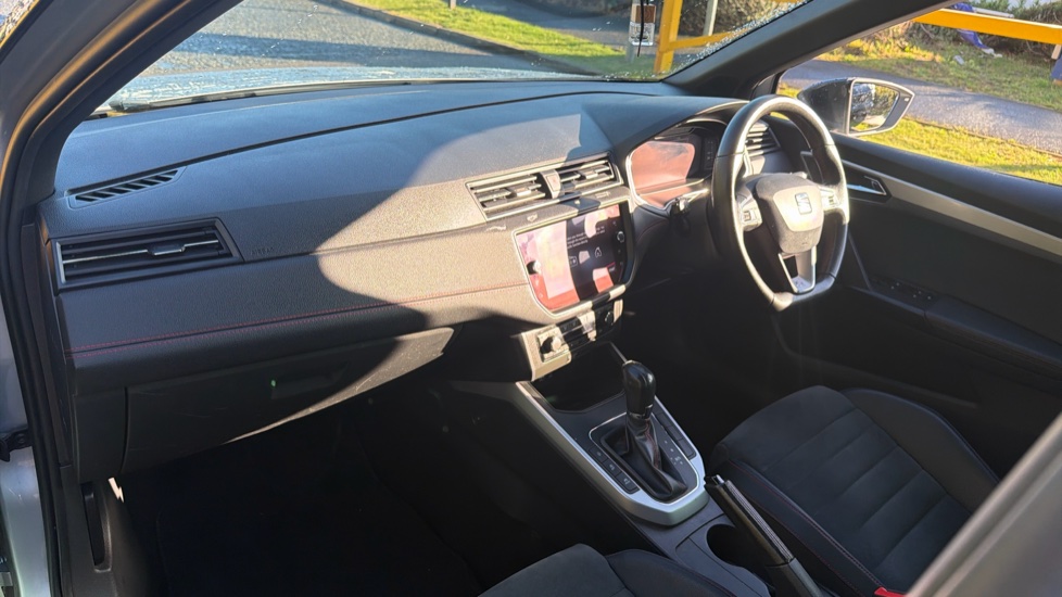SEAT Arona 1.0 TSI 115 FR Sport [EZ] 5dr DSG Petrol Hatchback - Image 9