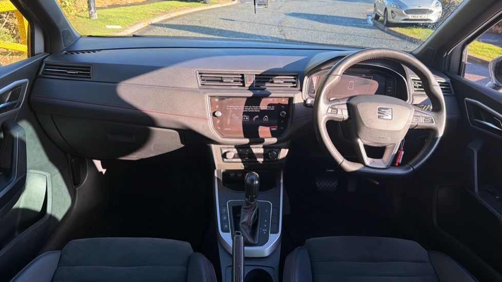 SEAT Arona 1.0 TSI 115 FR Sport [EZ] 5dr DSG Petrol Hatchback - Image 10