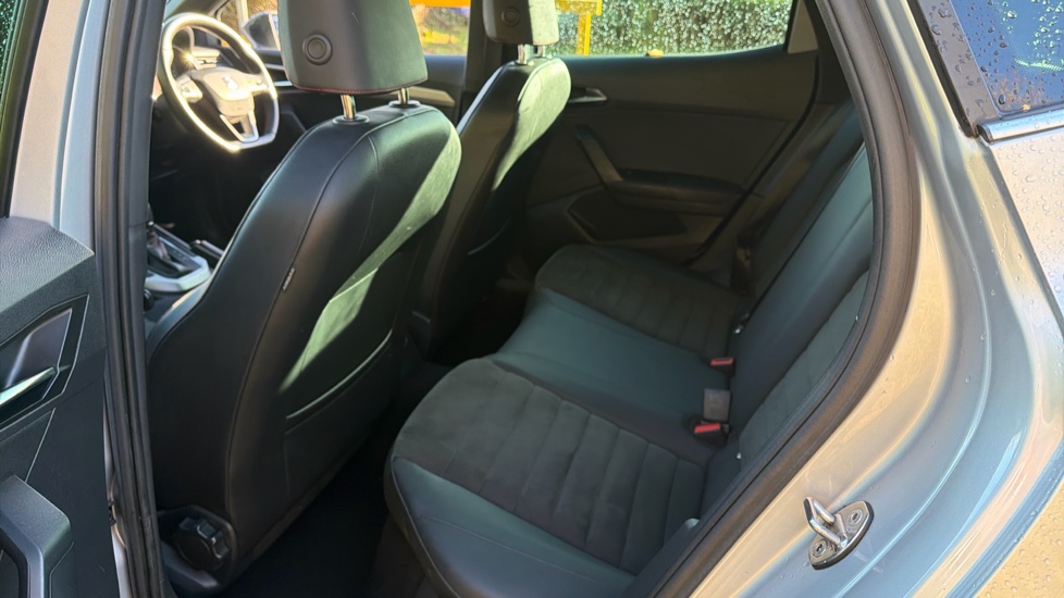 SEAT Arona 1.0 TSI 115 FR Sport [EZ] 5dr DSG Petrol Hatchback - Image 16