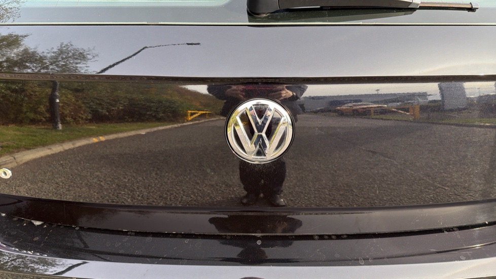 Volkswagen Polo 1.0 TSI 95 SE 5dr DSG Petrol Hatchback - Image 8