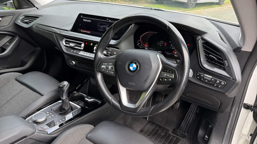 BMW 2 Series 218i [136] Sport 4dr [Live Cockpit Professional] Petrol Saloon - Image 11