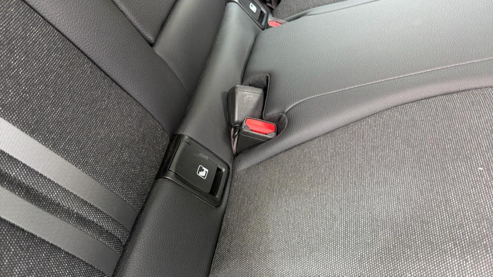 BMW 2 Series 218i [136] Sport 4dr [Live Cockpit Professional] Petrol Saloon - Image 17