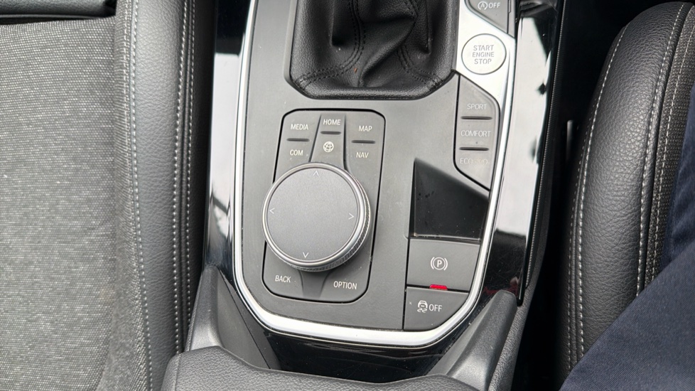 BMW 2 Series 218i [136] Sport 4dr [Live Cockpit Professional] Petrol Saloon - Image 32