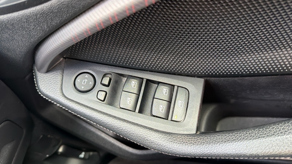BMW 2 Series 218i [136] M Sport 4dr Petrol Saloon - Image 26