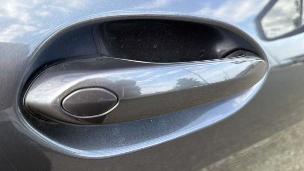 BMW 2 Series 218i [136] M Sport 4dr Petrol Saloon - Image 34