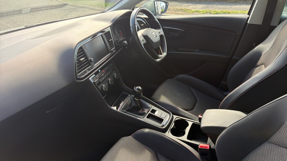 SEAT Leon 1.4 TSI 125 FR Technology 5dr Petrol Estate - Image 9