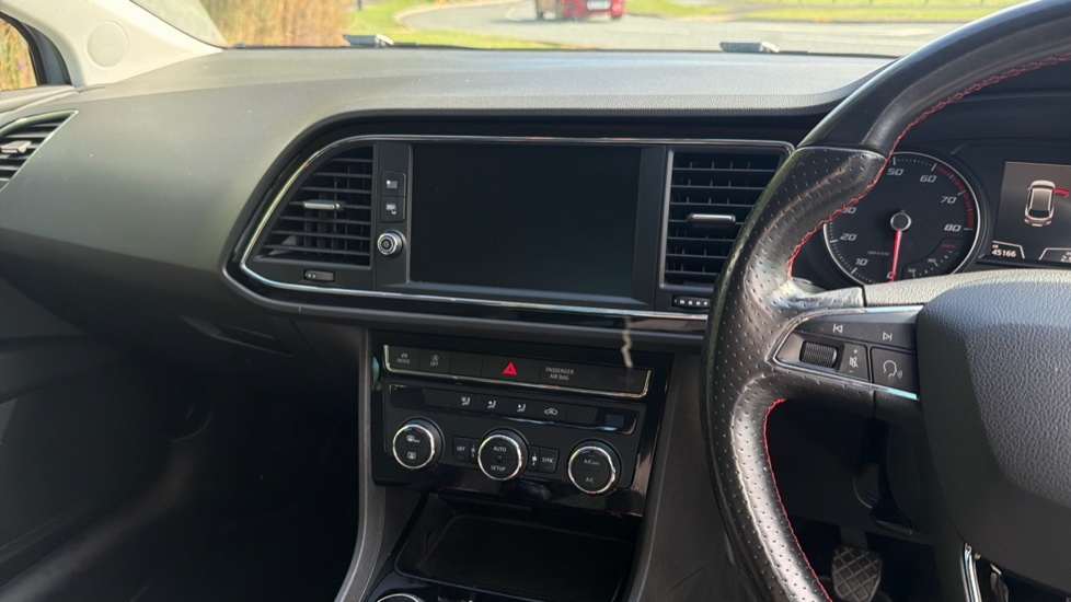 SEAT Leon 1.4 TSI 125 FR Technology 5dr Petrol Estate - Image 14