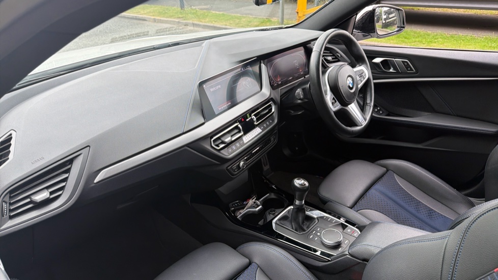 BMW 2 Series 218i [136] M Sport 4dr Petrol Saloon - Image 9