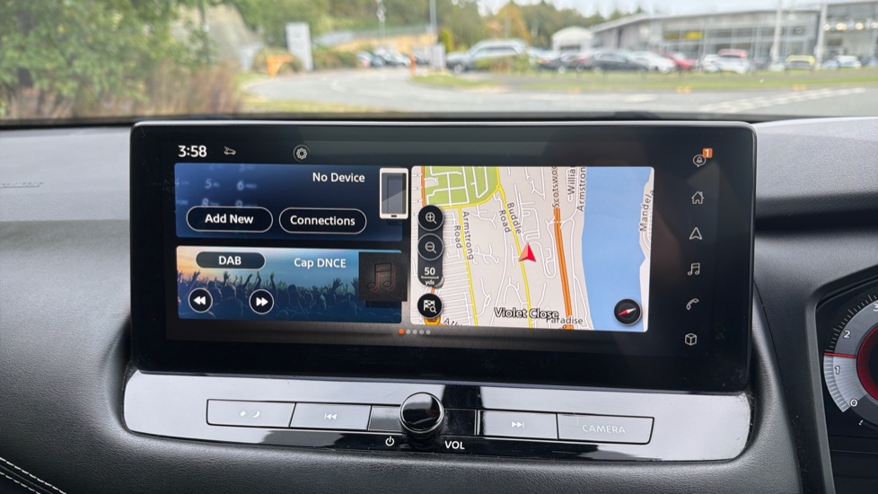 Nissan Qashqai 1.3 DiG-T MH N-Connecta 5dr Petrol Hatchback - Image 12