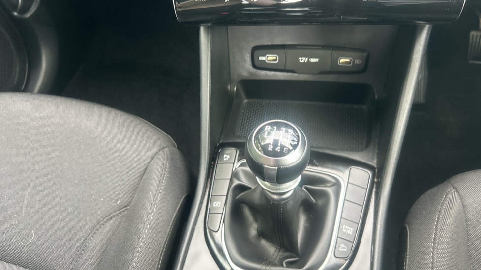 Hyundai TUCSON 1.6 TGDi SE Connect 5dr 2WD Petrol Estate - Image 13