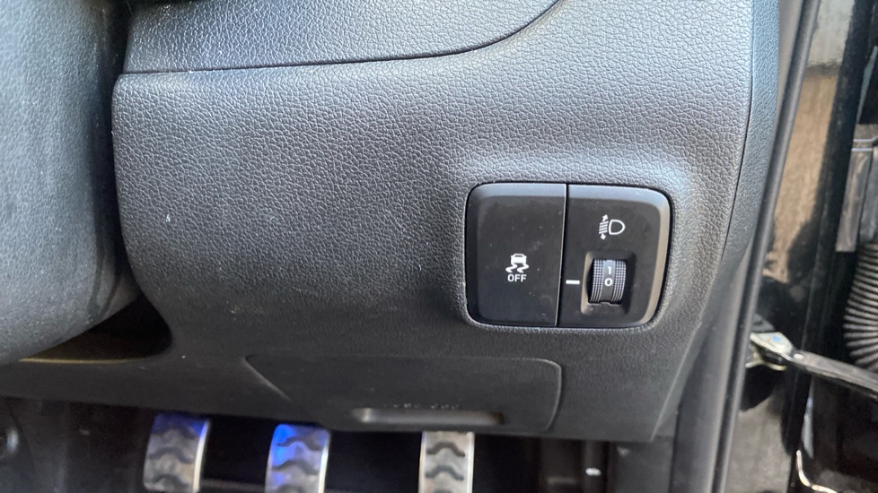 Hyundai i10 1.0 T-GDi N Line 5dr Petrol Hatchback - Image 23
