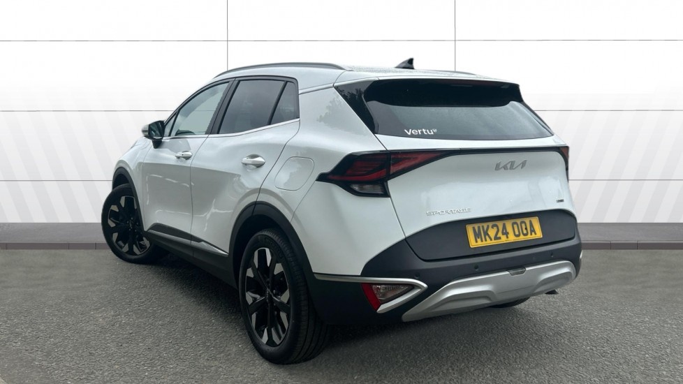 Kia Sportage 1.6T GDi PHEV 3 5dr Auto AWD Estate - Image 2