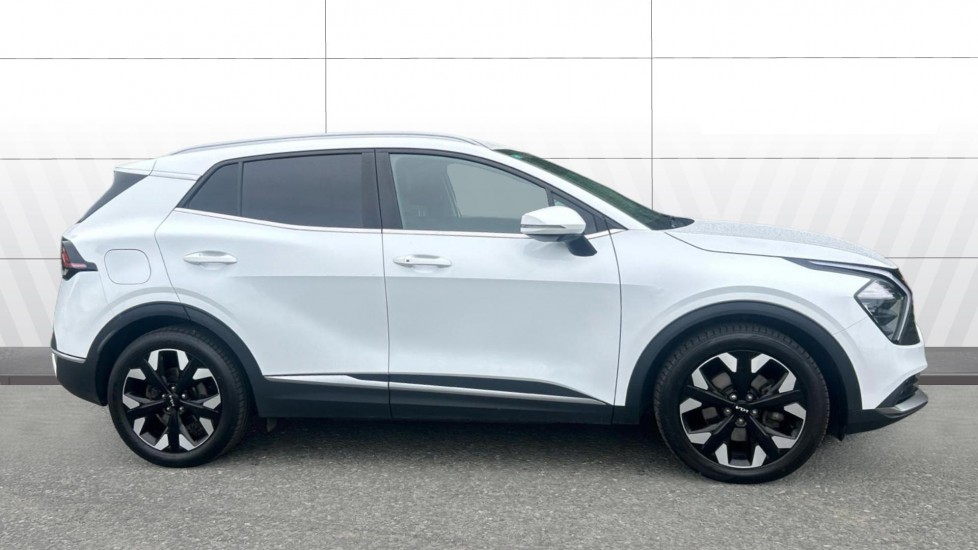Kia Sportage 1.6T GDi PHEV 3 5dr Auto AWD Estate - Image 5